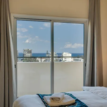 Charming 3-bed Duplex With Stunning Sea View Appartement