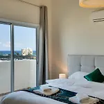 Charming 3-bed Duplex With Stunning Sea View * لارنكا