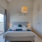 شقة Charming 3-bed Duplex With Stunning Sea View لارنكا