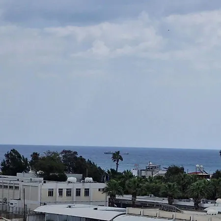 Apartment Charming 3-bed Duplex With Stunning Sea View *