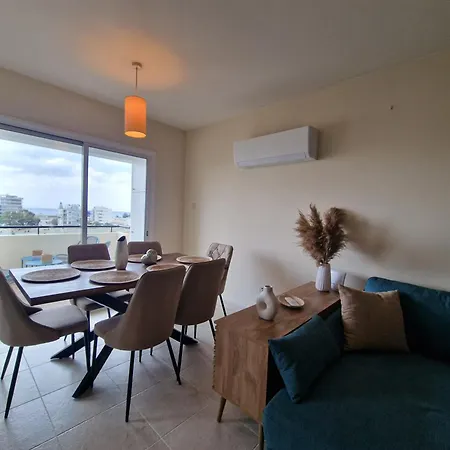 Charming 3-bed Duplex With Stunning Sea View