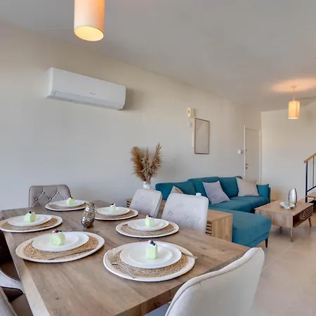 Charming 3-bed Duplex With Stunning Sea View Lägenhet Larnaca