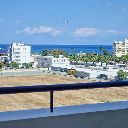 Charming 3-bed Duplex With Stunning Sea View Apartment