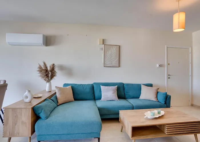 Charming 3-bed Duplex With Stunning Sea View Lárnaca