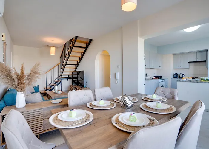 Apartamento Charming 3-bed Duplex With Stunning Sea View *