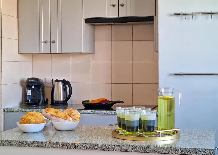 Charming 3-bed Duplex With Stunning Sea View * Lárnaca