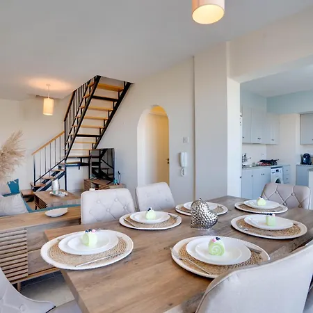 Apartamento Charming 3-bed Duplex With Stunning Sea View *