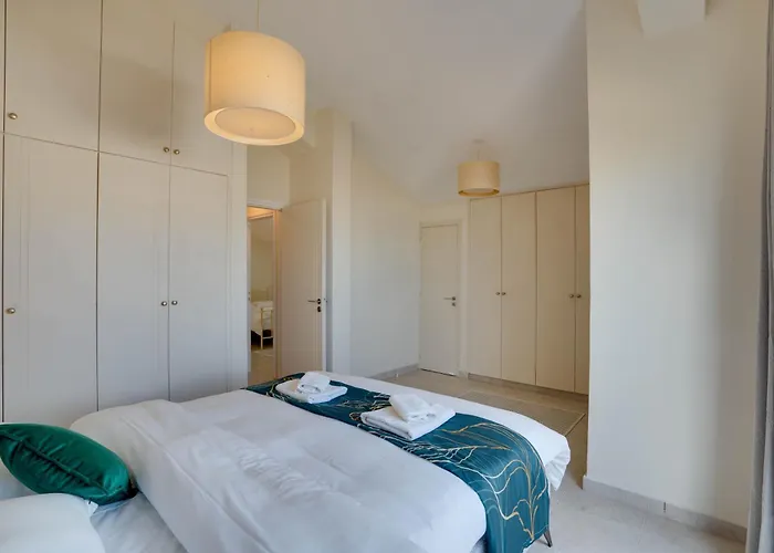 Charming 3-bed Duplex With Stunning Sea View Апартаменты Ларнака